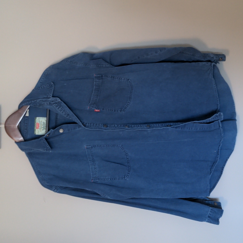 Men's XL Levi's denim button down shirt